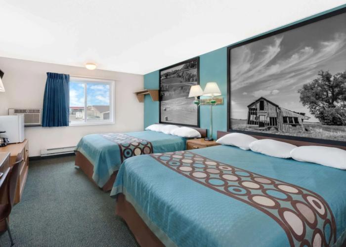 Super 8 by Wyndham Huron