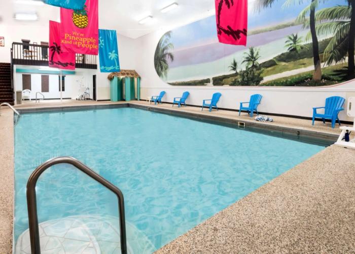 Super 8 by Wyndham Huron