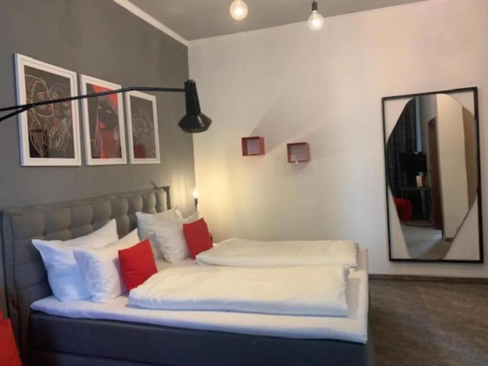фото Hotel Maxplatz