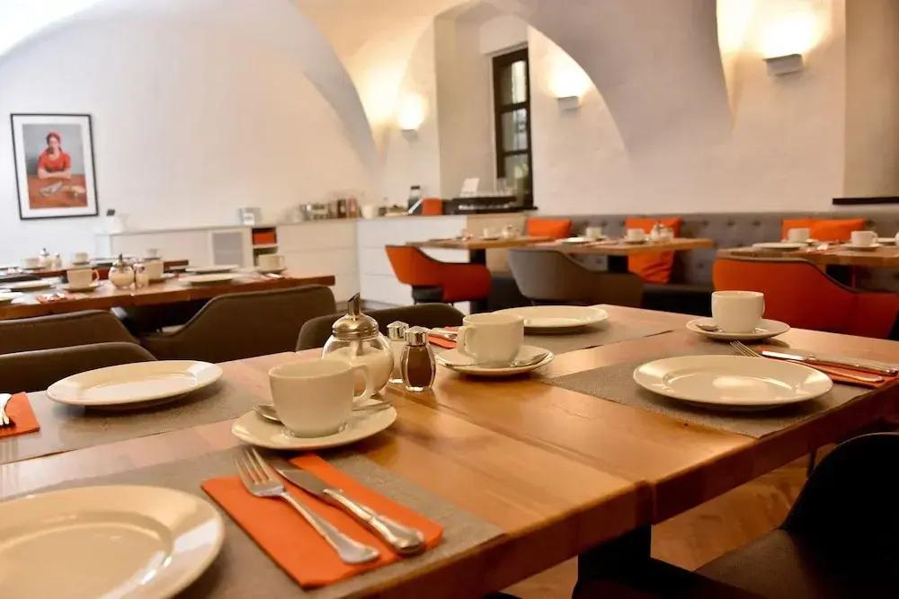 фото Hotel Maxplatz