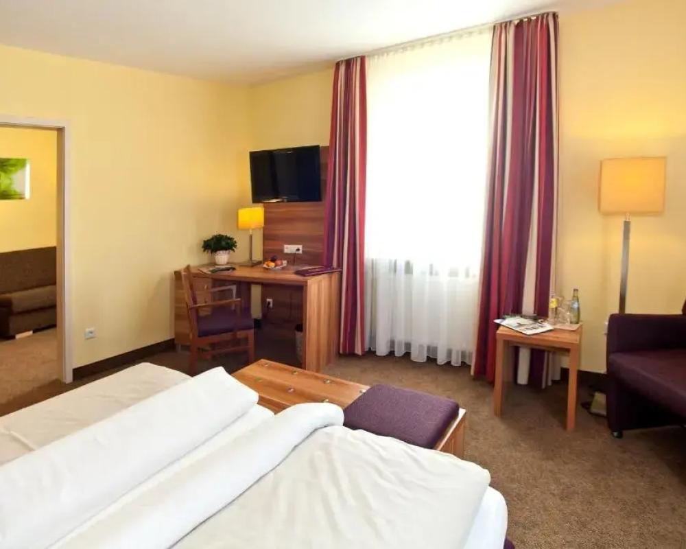 фото Hotel Strauss