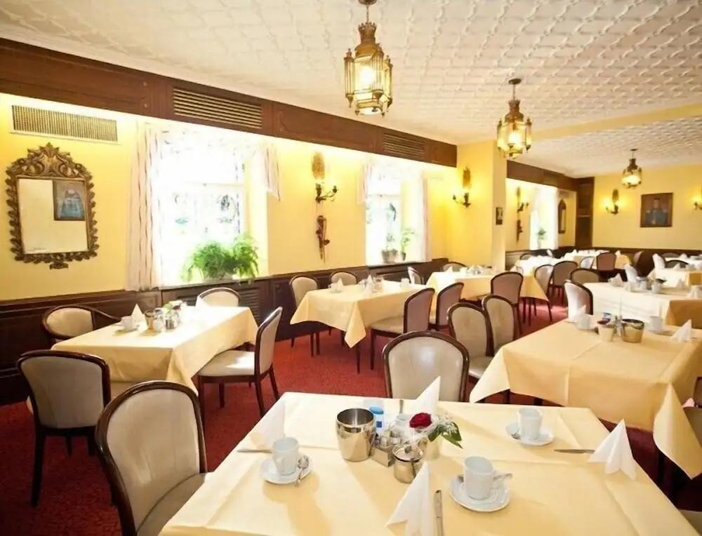 фото Hotel Strauss