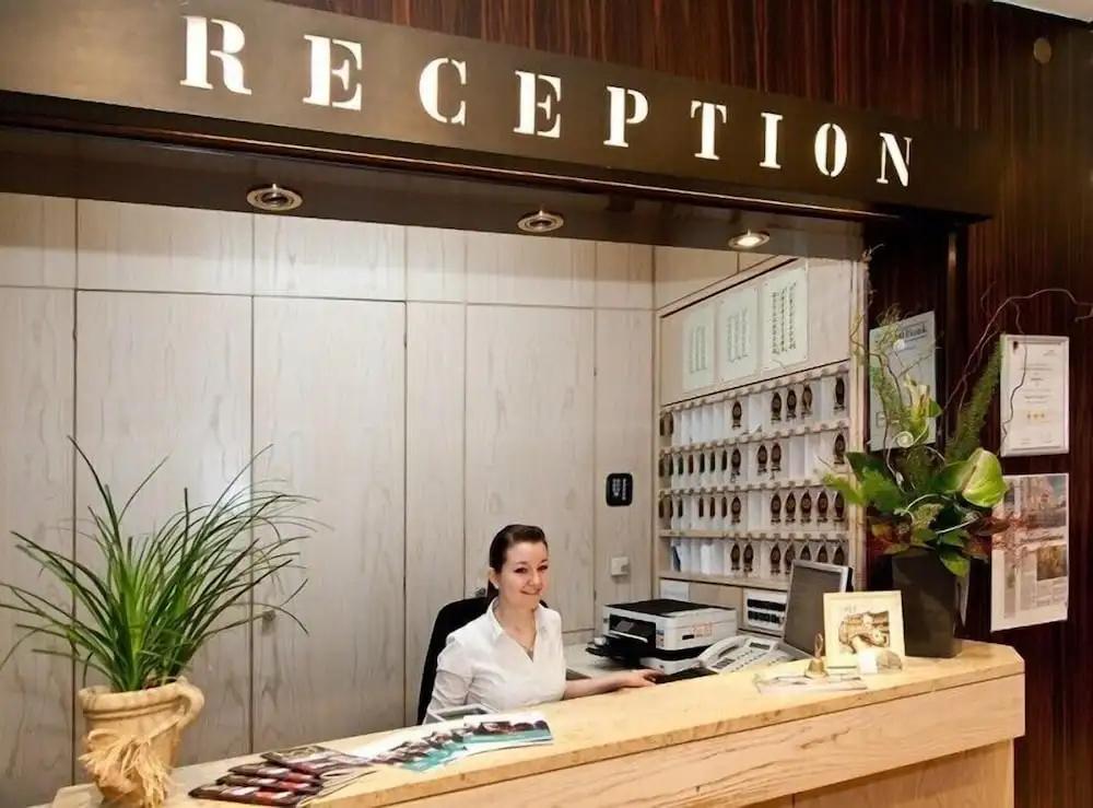 фото Hotel Strauss