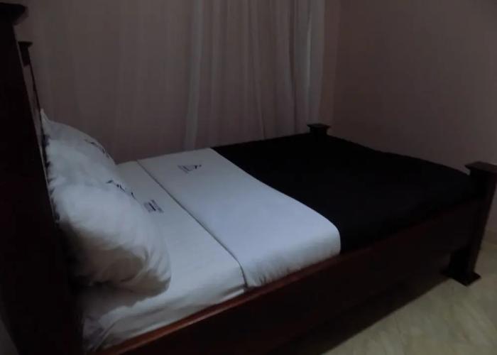 Elegant Motel
