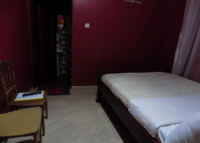 Elegant Motel