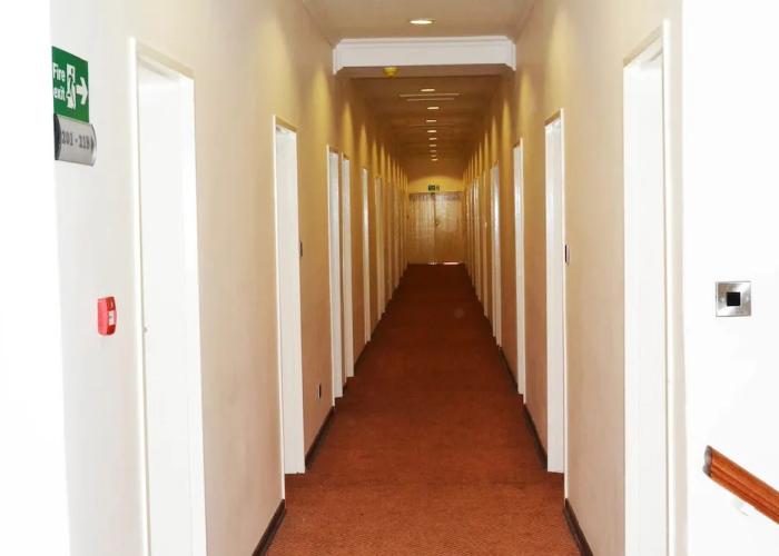 Thakadu Hotel, Casino & Conference Centre