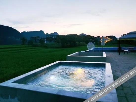 Puzhehei 72 Hou Star Lotus Hot Spring Hotel