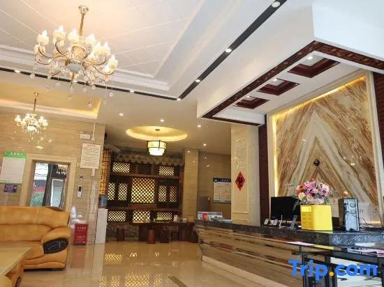 Puzhe hei Yunlu Lake View B & B