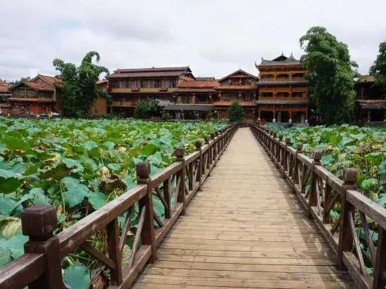 Puzhehei Homestay for the rest of his life
