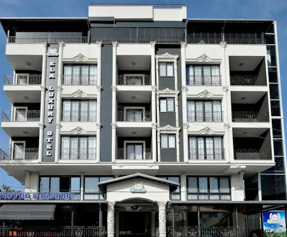 Elada Luxury Otel