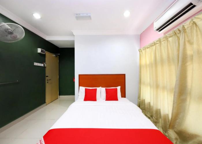 OYO 720 Corridor Hotel 2