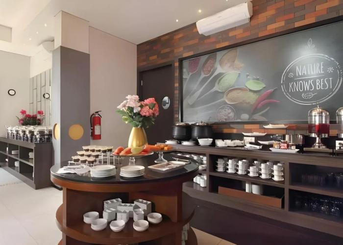 Helios Hotel Bone