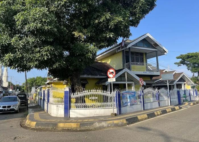 OYO 91900 Wisma Amrach