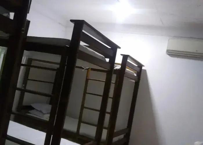D&J Stamford Hotel - Hostel