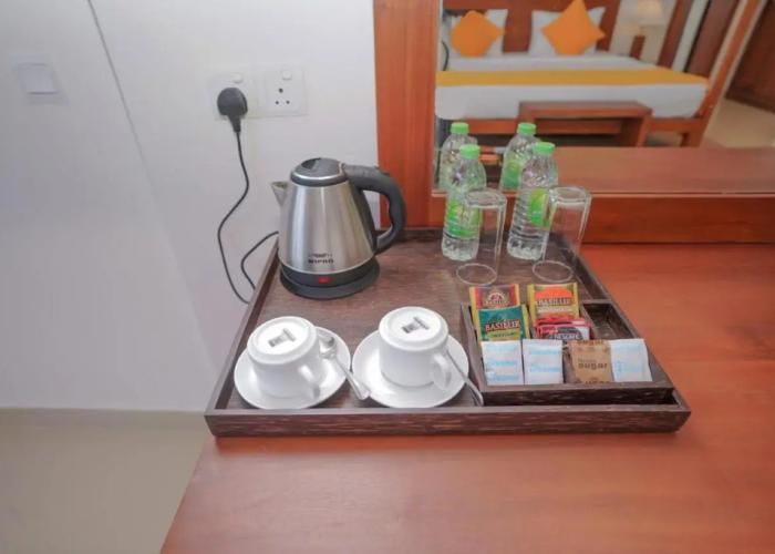Breeze Pasikudah Resort Hotel