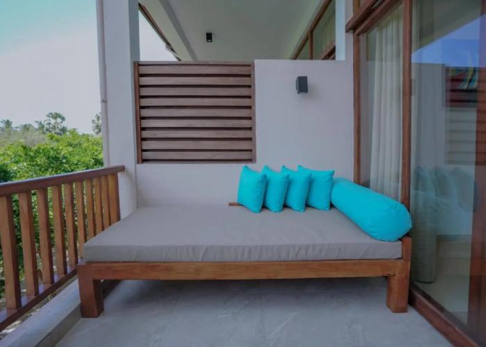 Breeze Pasikudah Resort Hotel