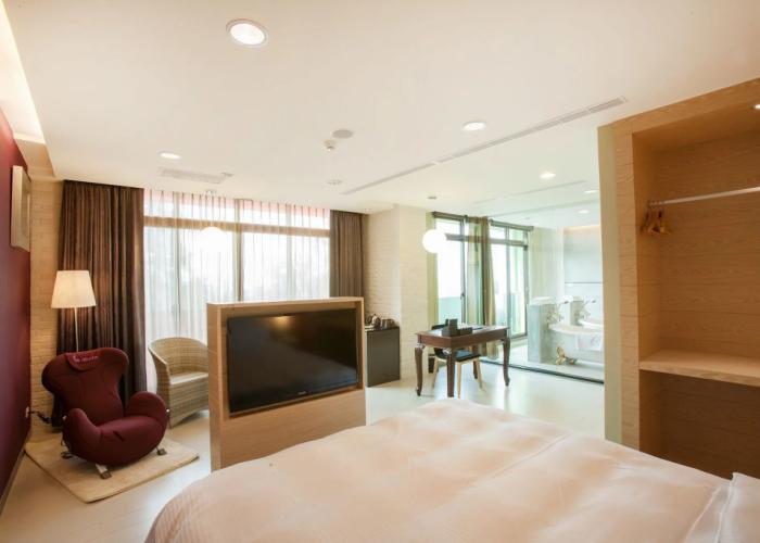 823 Tourist Hotel