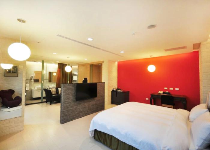 823 Tourist Hotel