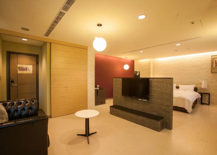 823 Tourist Hotel