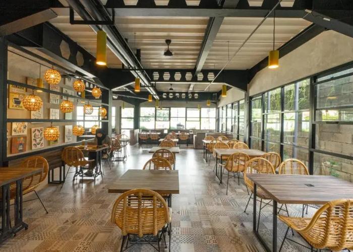 Summerville Hotel & Coffee Shop