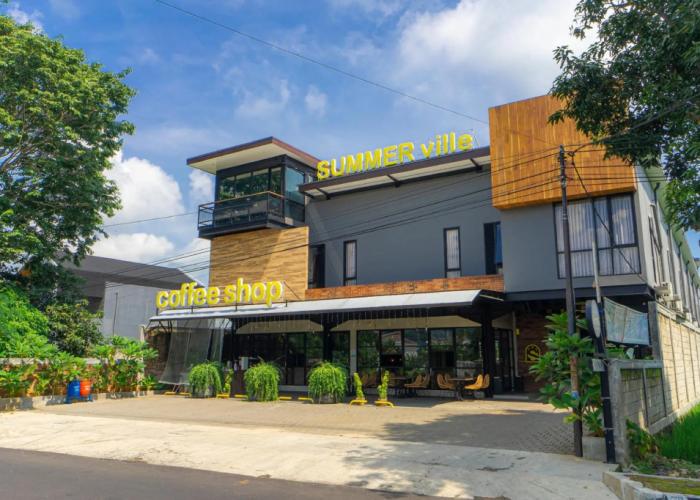 Summerville Hotel & Coffee Shop