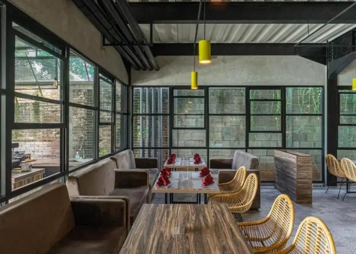 Summerville Hotel & Coffee Shop
