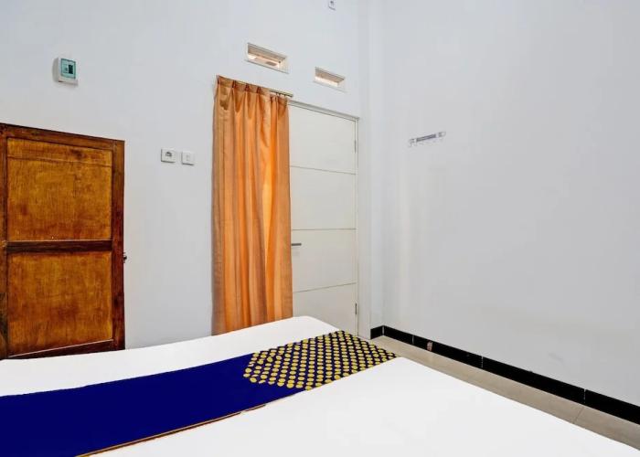 SPOT ON 94025 Jati Guest House