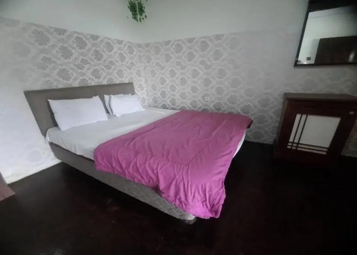 OYO 94021 Guest House Pak Eman