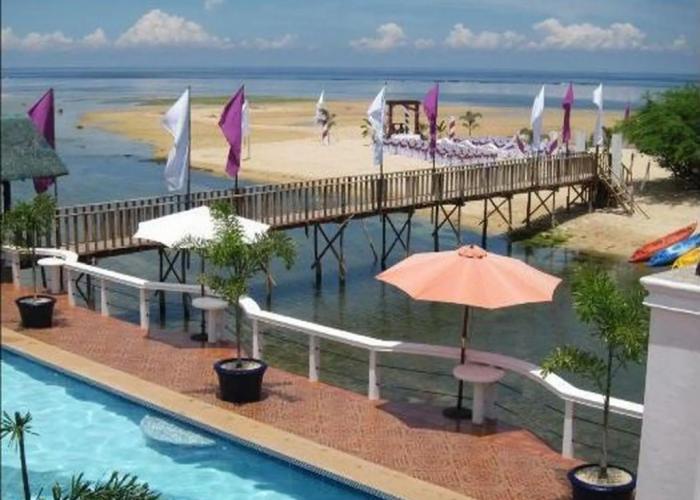 Punta Riviera Resort