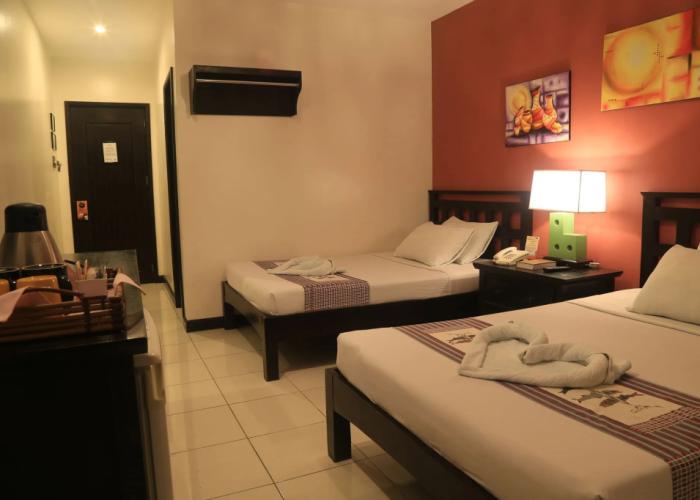 Puerto Del Sol Beach Resort