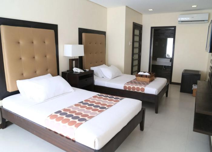 Puerto Del Sol Beach Resort