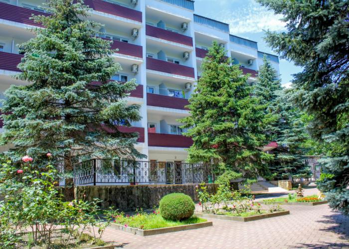 Yuzhny Hotel