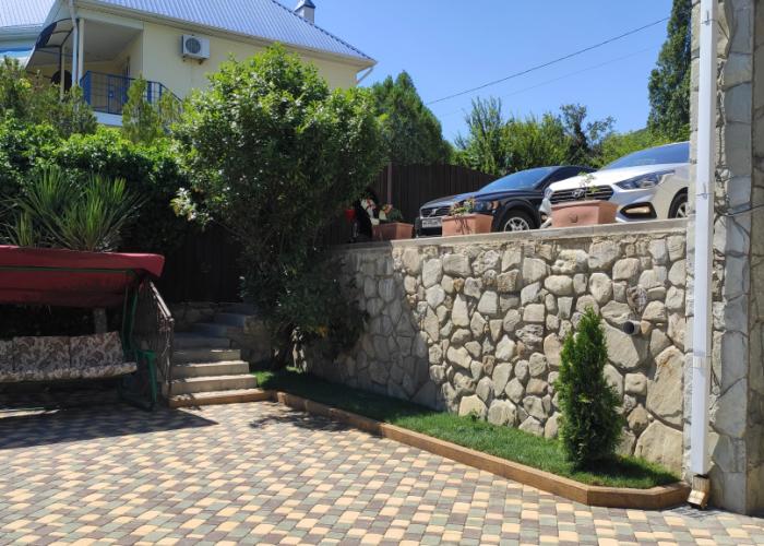 Albatros Guest House