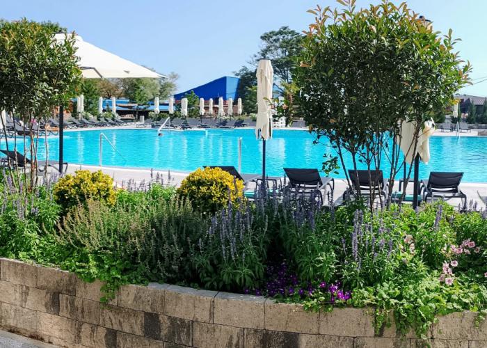 Raymoris Hotel