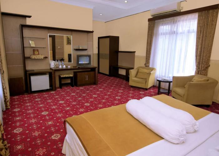 Hotel Hakmaz Taba Syariah Lubuk Linggau