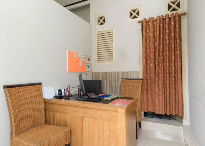 RedDoorz near Watervang Lubuk Linggau 2