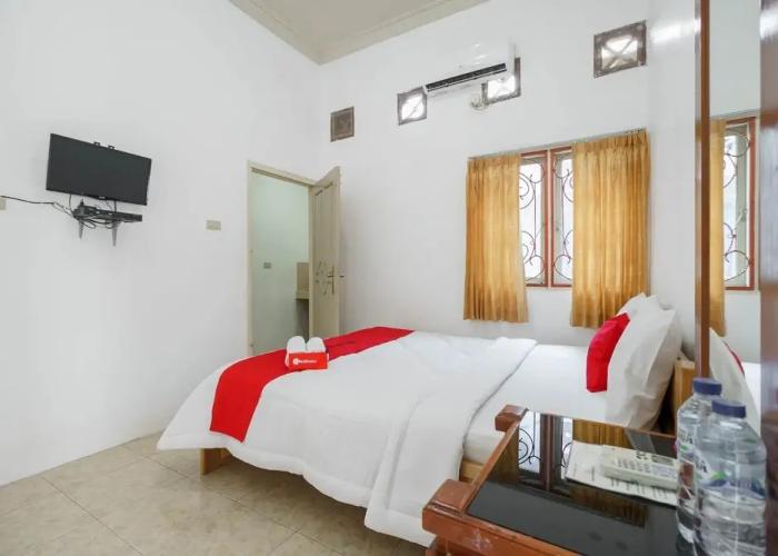RedDoorz near Watervang Lubuk Linggau 2