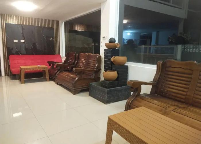 OYO 93990 Guest House Maria