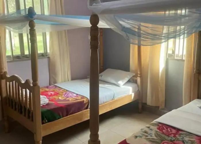 Pearl Gardens Beach Resort Kalangala