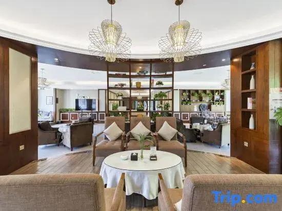Nanjiang Tianhe Yulong Business Hotel