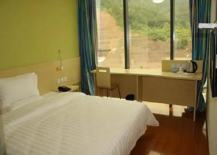 7 Days Inn Bazhong International Trade City Branch