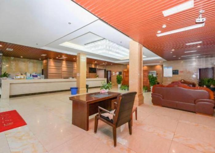 Donghua Hotel Bazhong