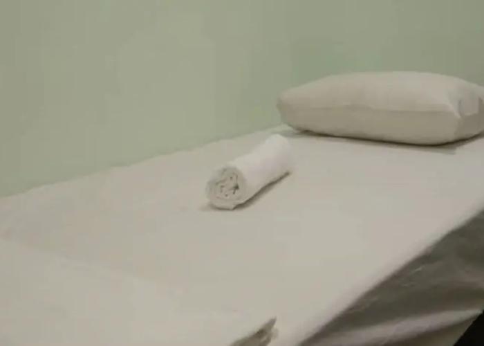 OYO 90445 Th Hotel