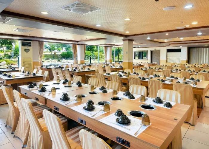 Jinsa Lakeside View Hotel
