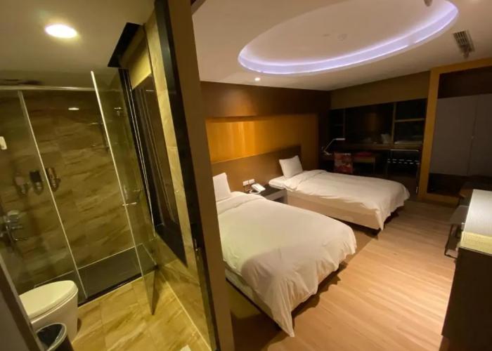 Jinsa Lakeside View Hotel