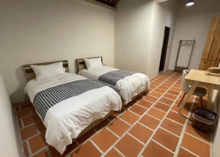 Sunshine music Traditional guest house