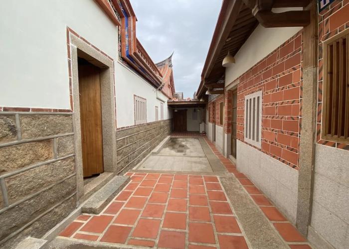 Sunshine music Traditional guest house