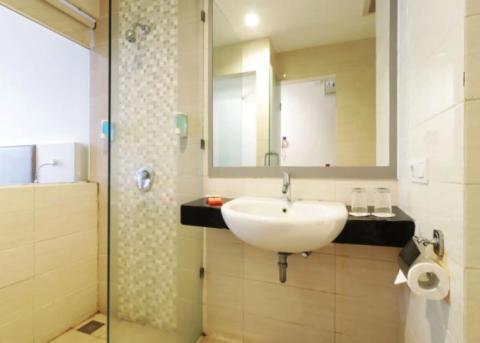 Dewarna Hotel & Convention