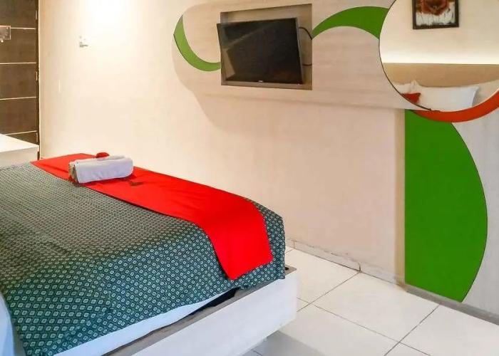 RedDoorz Premium @ Jalan Veteran Bojonegoro