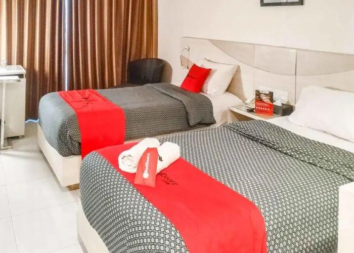 RedDoorz Premium @ Jalan Veteran Bojonegoro